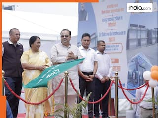 दिल्लीवासियों के लिए अच्छी खबर! सड़कों पर दौड़ेंगी 200 और नई ईवी बसें, CM रेखा गुप्ता ने दिखाई हरी झंडी