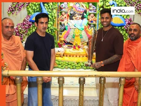 IPL के बीच साथ-साथ दिखे गौतम गंभीर और सूर्यकुमार यादव, हनुमान जी के इस मंदिर में वर्ल्ड कप ट्रॉफी के साथ की पूजा