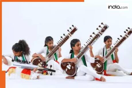 Indian students perform UAE's national anthem, classical touch catches attention of Dubai's Crown Prince; his reaction says it all