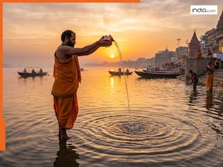 Mesh Sankranti 2026: 14 अप्रैल को सूर्य का महागोचर, सौर नववर्ष की होगी शुरुआत... नोट करें महापुण्य काल का सटीक समय, पूजा विधि और दान का महत्व