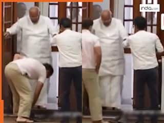 कांग्रेस अध्यक्ष के जूते उठाने लगे राहुल गांधी, कैमरे में कैद हुआ हैरान करने वाला नजारा | देखें ये VIDEO