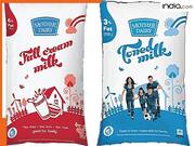 Milk Price Hike: आज से महंगा हो गया दूध, जानिये अब 1 Liter Mother Dairy & AMUL के लिए कितने खर्च करने होंगे पैसे