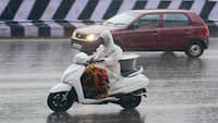 AAJ 16 JUNE KA MAUSAM: दिल्ली-NCR से राजस्थान तक अलर्ट, कहीं आंधी-बारिश तो कहीं 43°C की झुलसाने वाली गर्मी