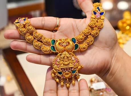 Gold, Silver Rate Today June 18: Did Gold prices slip slightly? Check 18, 22, 24 carat Gold prices in Chennai, Mumbai, Delhi, Kolkata