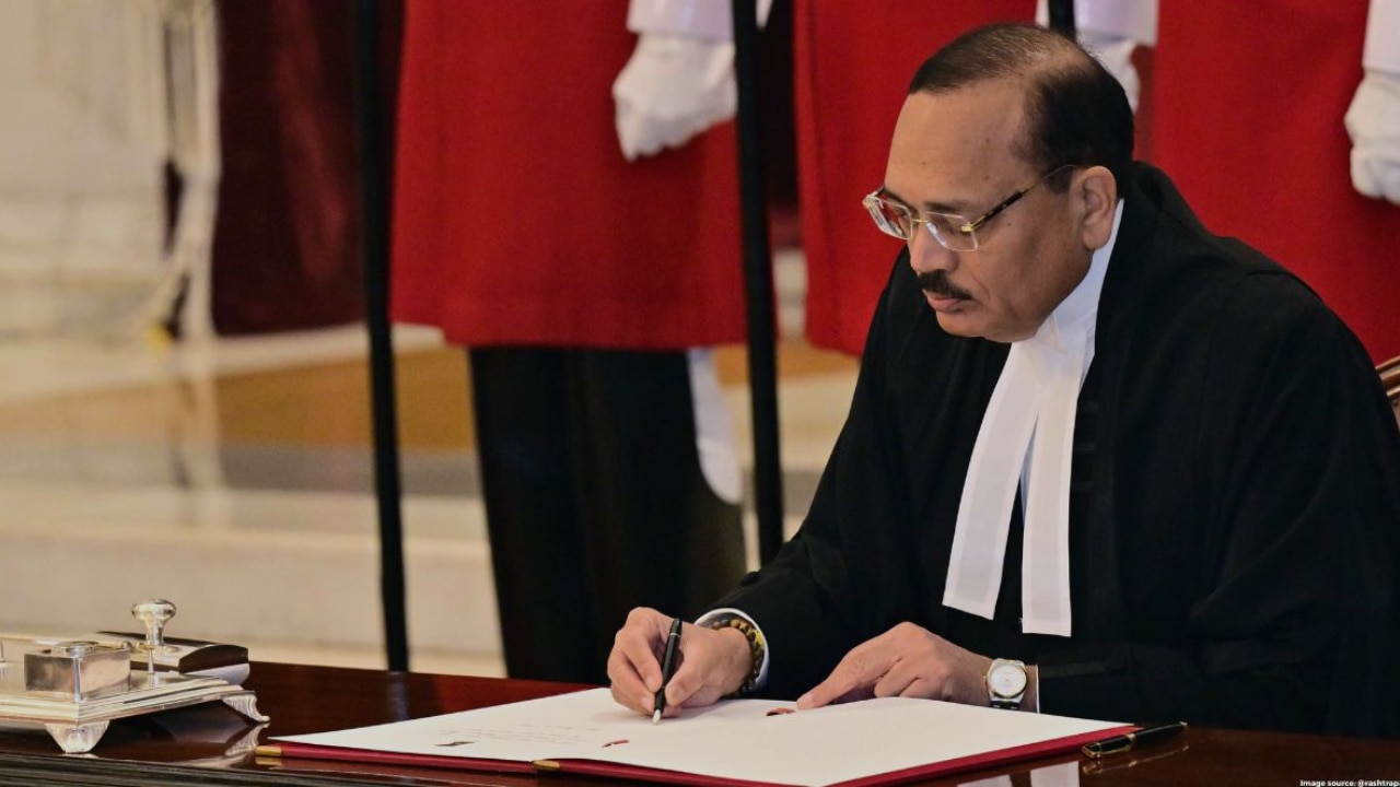 साइबर अपराधियों पर CJI की सख्त टिप्पणी, जमानत याचिका खारिज; कहा- परजीवी जैसे होते हैं