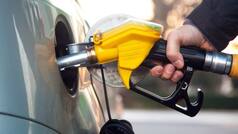 Petrol price slashed by Rs 4 as Pakistan government makes overnight decision