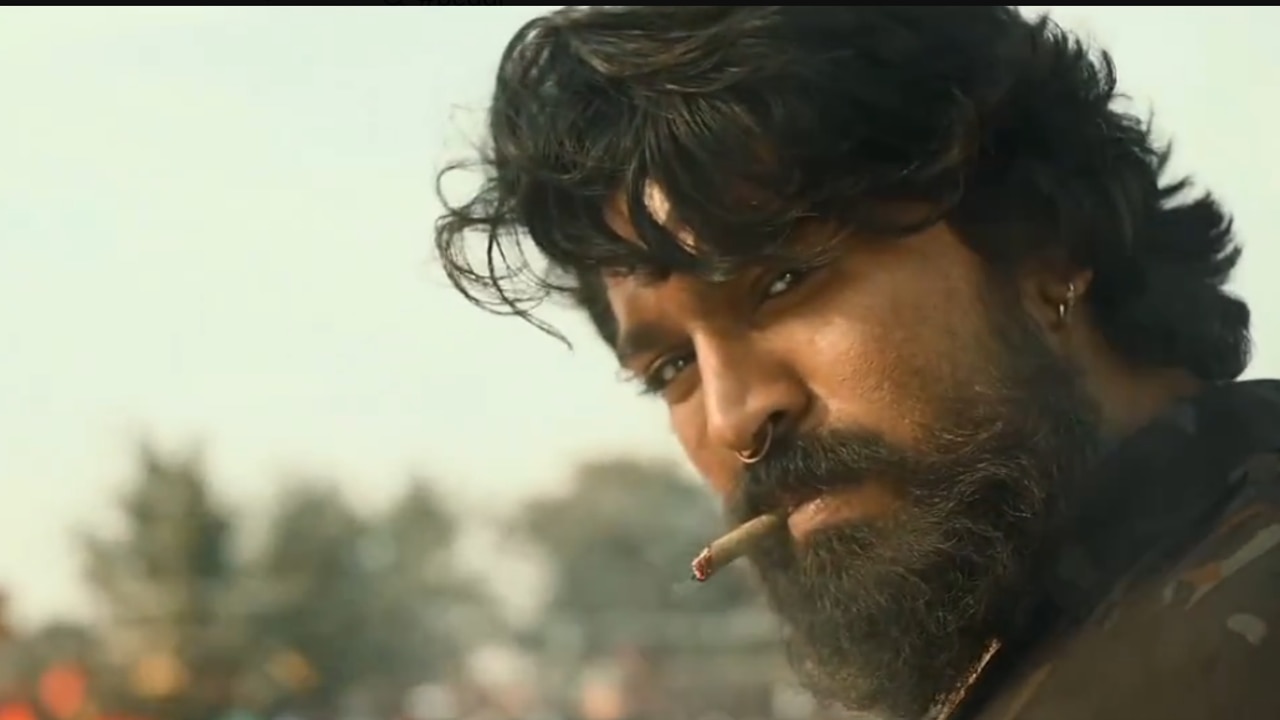 Peddi Twitter Review: Ram Charan is 'fire', but fans feel Janhvi Kapoor deserved more - Check reactions