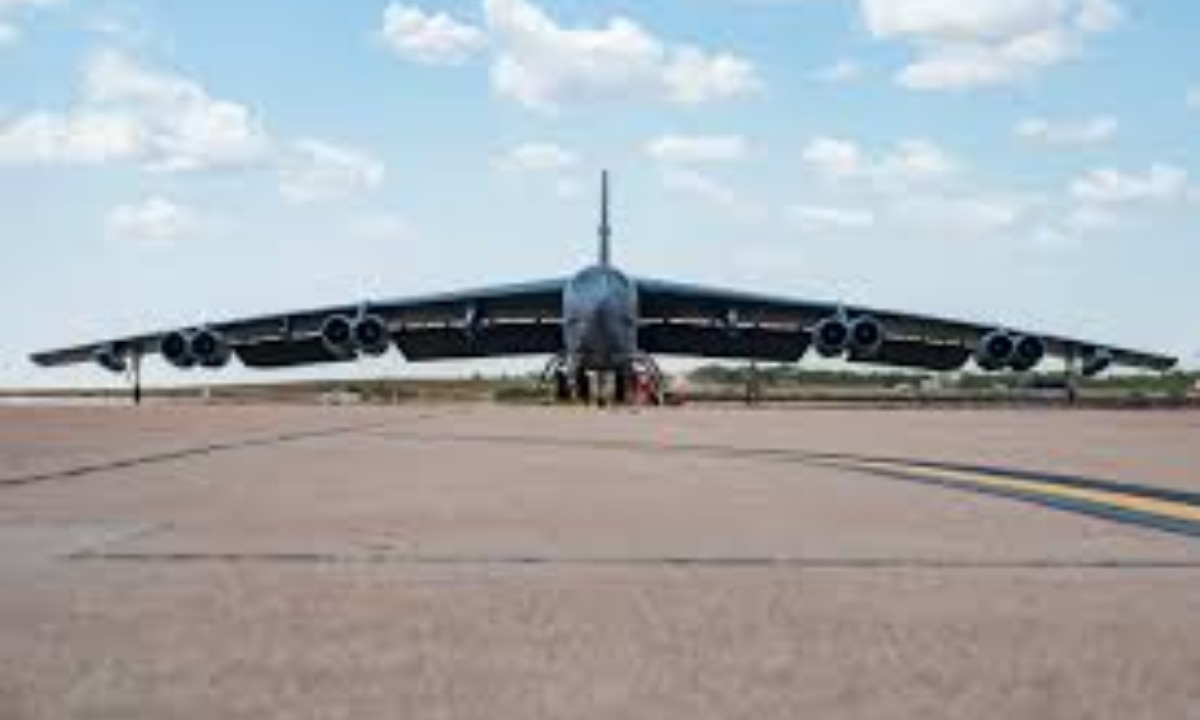 US Air Force B-52 bomber plane crashes after takeoff from California base, 8 feared dead