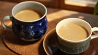 गर्मी में Hot Coffee पीने से मिलती है ठंडक? एक्सपर्ट ने बताया वायरल दावे का पूरा सच