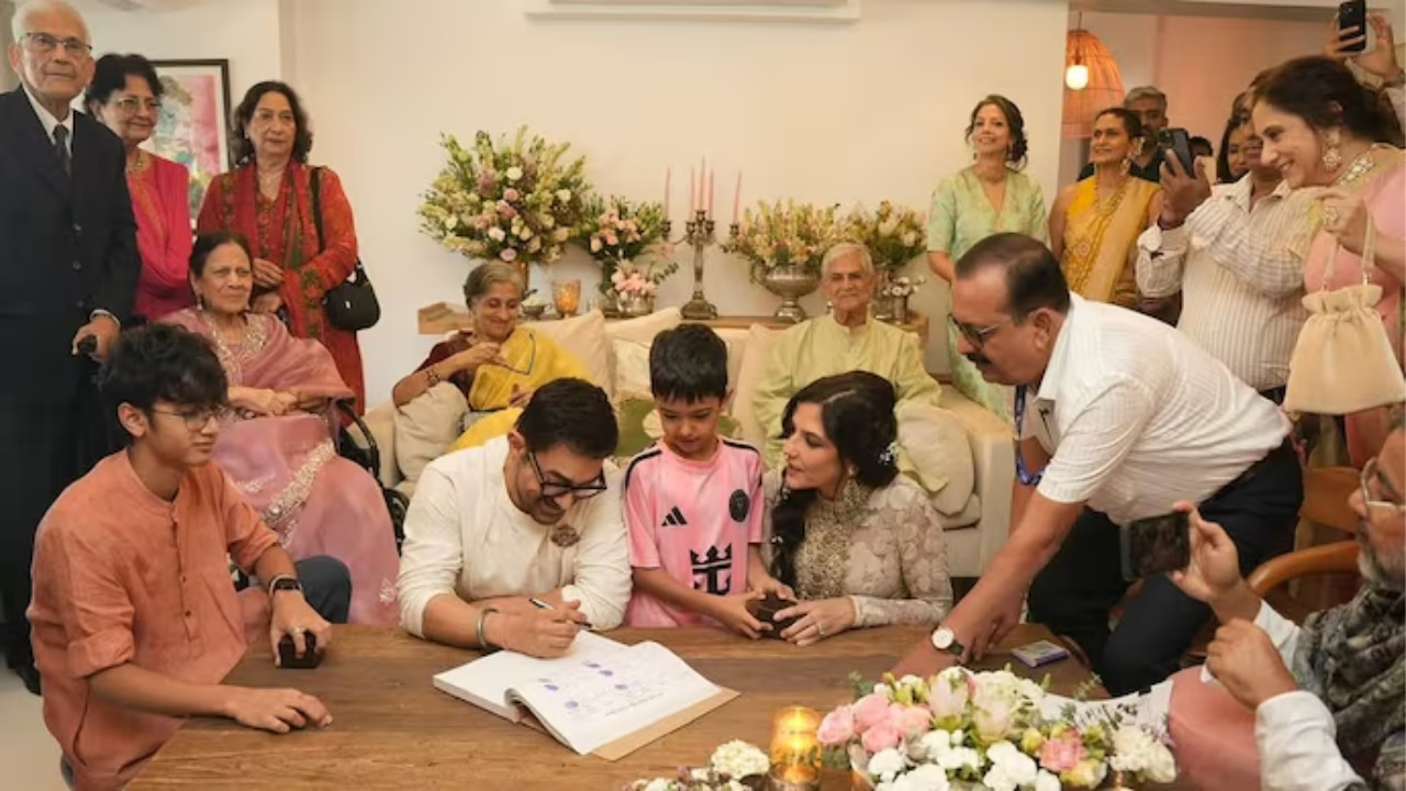 Aamir Khan-Gauri Spratt wedding: Couple officially married in private Pali Hill ceremony- See pic