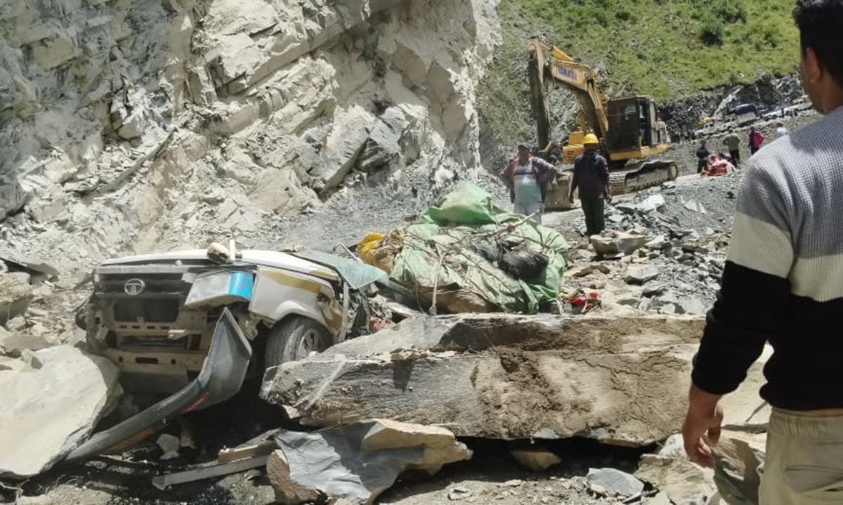 13 people killed in Himachal Pradesh's Lahaul-Spiti as car gets buried in landslide