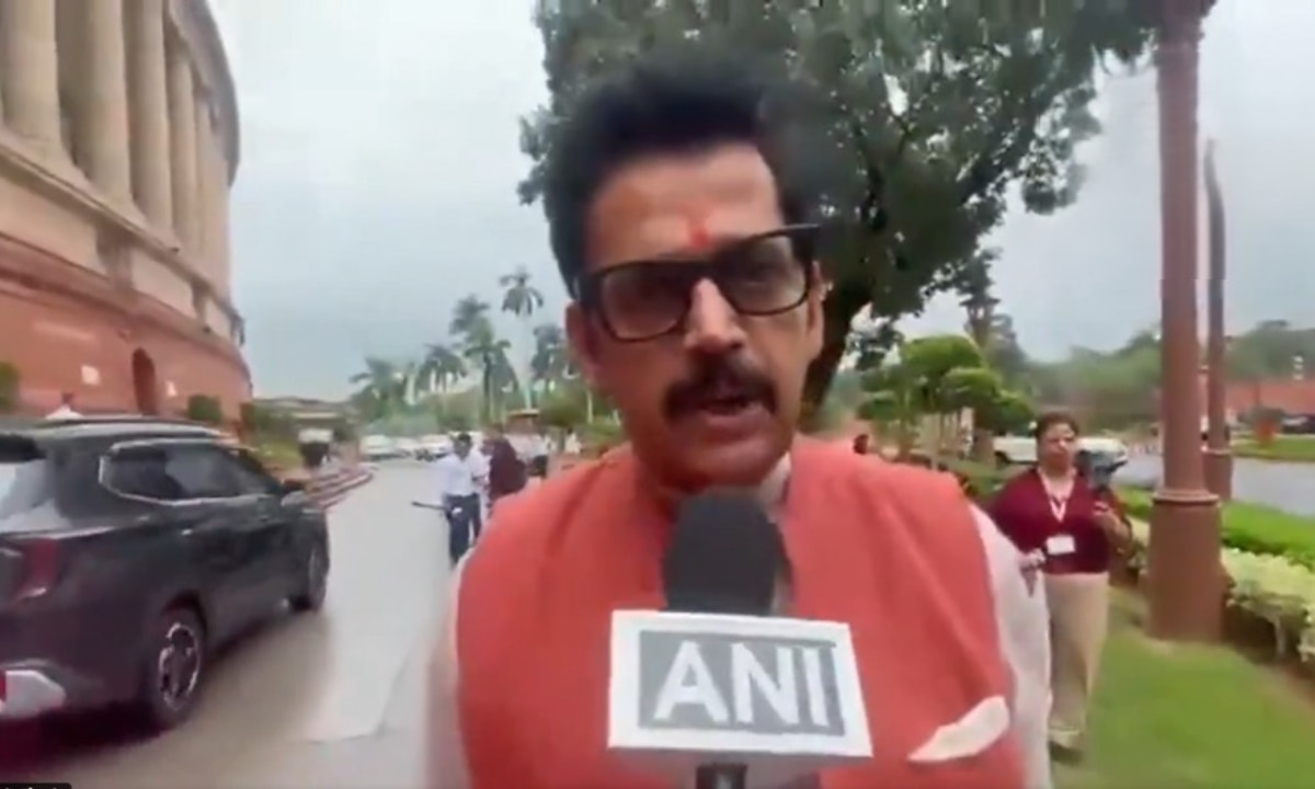 NEET 'newspaper' leak: Ravi Kishan's video on CJP protest goes viral, netizens ask 'did he actually say that'? Watch