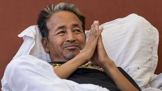 Sonam Wangchuk Health: सोनम वांगचुक की तबीयत को लेकर बड़ा अपडेट, अस्पताल ने जारी किया नया हेल्थ बुलेटिन