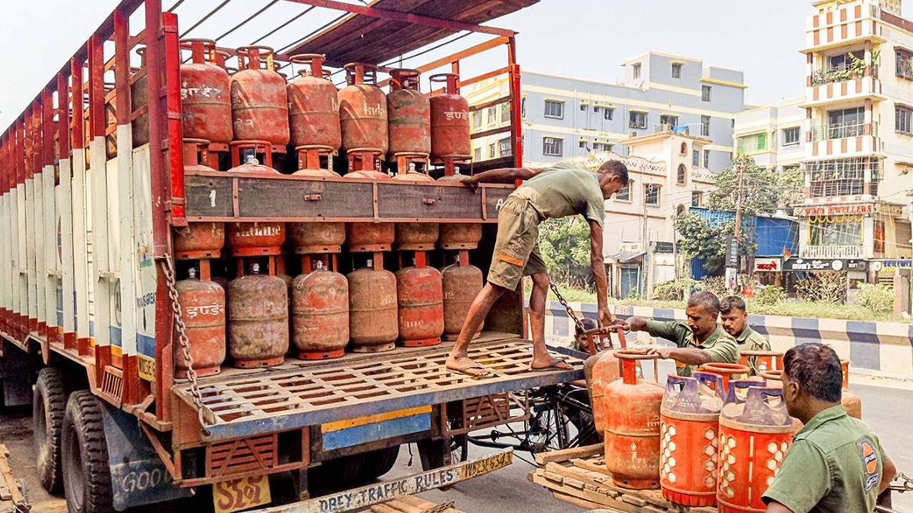 LPG, PNG prices July 15, 2026: Check domestic, commercial cylinder rates in Mumbai, Delhi, Bengaluru, Chennai other cities