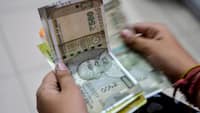 Don’t get duped by fake currency: RBI explains how to verify Rs 50 and Rs 100 notes