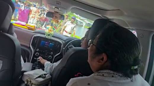 'Stones, shoes thrown at my car': Mamata Banerjee alleges attack on convoy near Kolkata