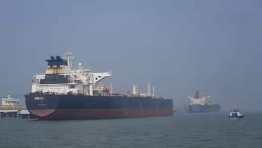 Iran and Oman to jointly collect tolls in Strait of Hormuz? Shipping deal announced; all eyes on US