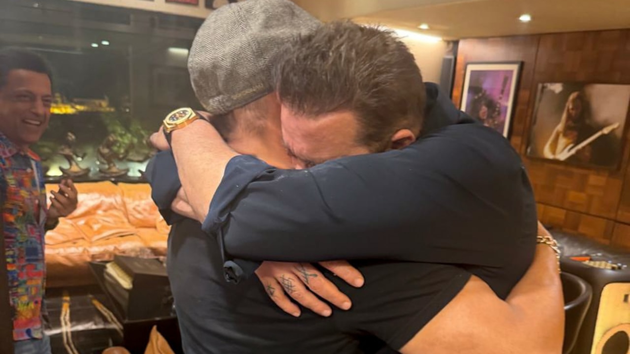 Salman Khan’s late emotional birthday post for Sanjay Dutt wins hearts, fans love their special bond: 'Mera bada bhai...'