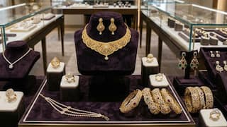 Gold, Silver Rate Today August 07: Gold getting costlier or trading down? Check 18, 22, 24 carat gold rates in Chennai, Mumbai, Delhi, Kolkata