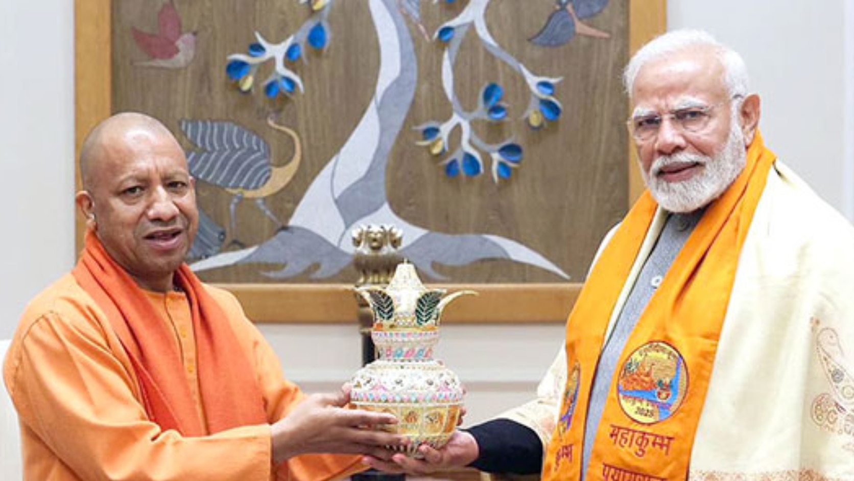 यूपी चुनाव 2027 की तैयारी तेज! पीएम मोदी से मिले सीएम योगी, कई अहम मुद्दों पर हुई चर्चा