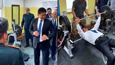 Mongolian president removes jacket, bench presses 100 kg for 20 reps | Viral