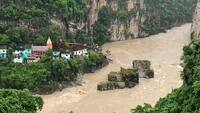 Rudraprayag Rain Alert: Alaknanda, Mandakini rivers near warning level amid continuous rains in Uttarakhand
