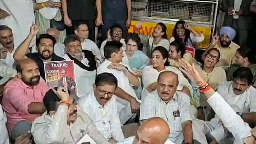 ECI row: INDIA Bloc MPs reach Rashtrapati Bhavan, stage sit-in protest at Vijay Chowk