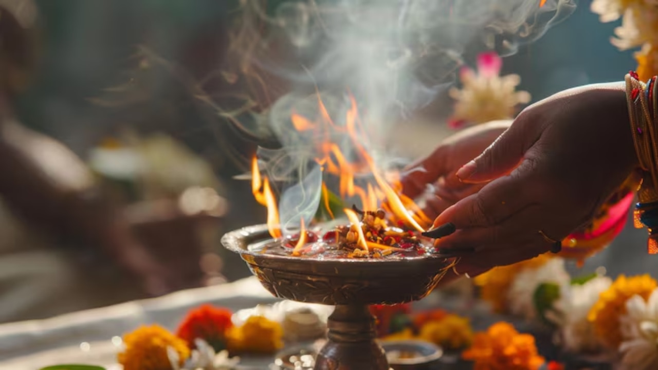 Before Sarva Pitru Amavasya ends, take a moment to do this