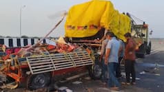 5 killed, 21 injured after truck hits Bolero pickup van on Maharashtra's Samruddhi expressway near Dhamangaon