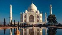 Taj Mahal controversy: Shia and Sunni Muslims of Uttar Pradesh fight over the world famous monument Taj Mahal controversy: Shia and Sunni Muslims of Uttar Pradesh fight over the world famous monument